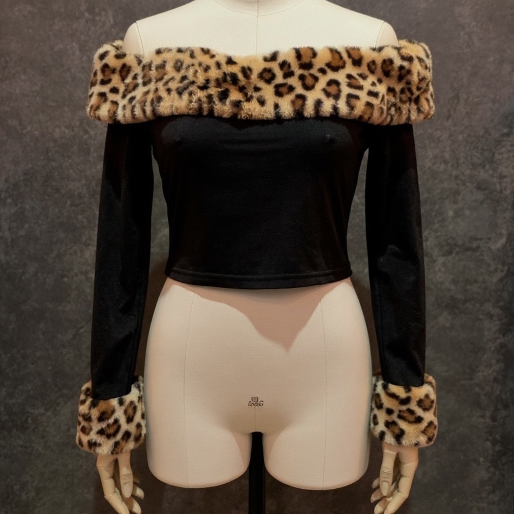 Y2K Winter Off The Shoulder Crop Top With Leopard Print Trim